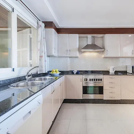 Апартаменты Vistamar Iii Поланко